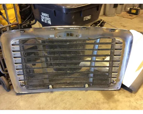 Freightliner Cascadia Grille