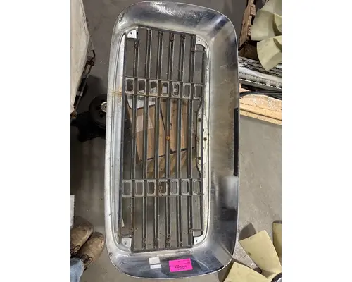 Grille FREIGHTLINER CASCADIA K &amp; R Truck Sales, Inc.