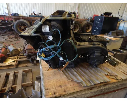 Heater Assembly FREIGHTLINER CASCADIA K &amp; R Truck Sales, Inc.