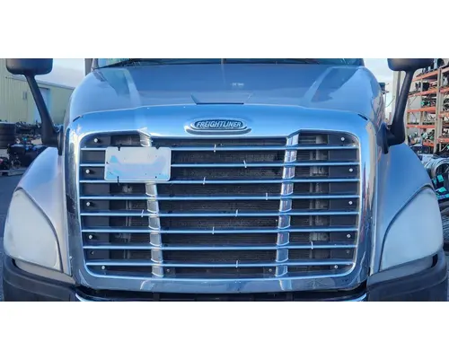 Hood FREIGHTLINER Cascadia High Mountain Horsepower