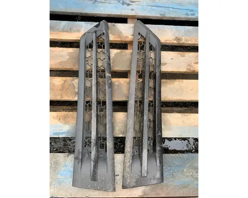 Hood FREIGHTLINER CASCADIA Payless Truck Parts