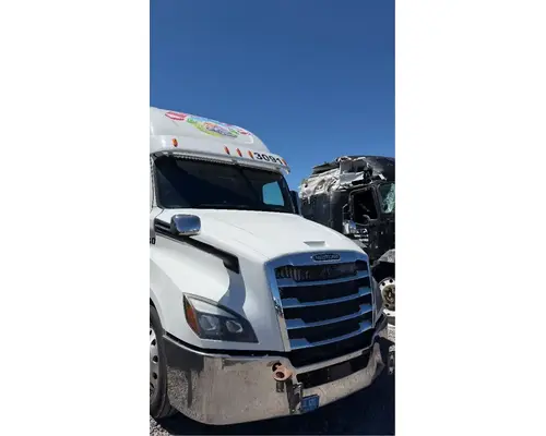 Freightliner Cascadia Hood