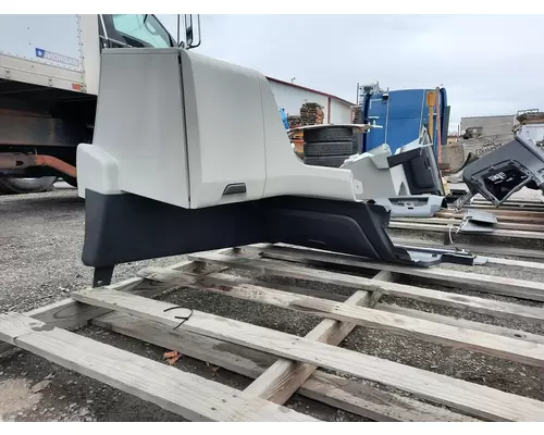  FREIGHTLINER CASCADIA LKQ KC Truck Parts - Inland Empire