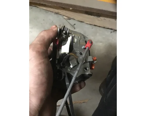 Latches And Locks FREIGHTLINER CASCADIA K &amp;amp; R Truck Sales, Inc.