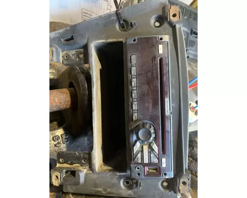 Radio FREIGHTLINER CASCADIA Truck Salvage International Inc