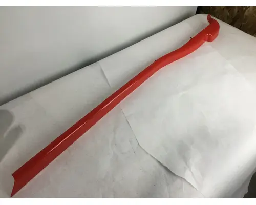 Rocker Panel Moulding FREIGHTLINER CASCADIA Hagerman Inc.