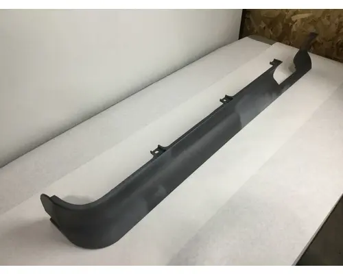 Rocker Panel Moulding FREIGHTLINER CASCADIA Hagerman Inc.