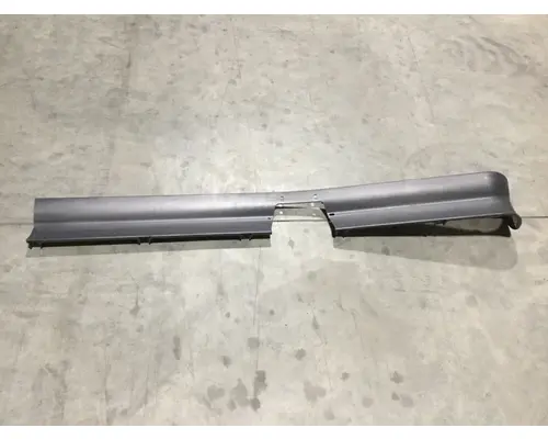 Rocker Panel Moulding FREIGHTLINER CASCADIA Hagerman Inc.