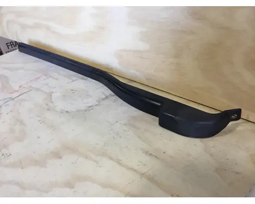 Rocker Panel Moulding FREIGHTLINER CASCADIA Hagerman Inc.