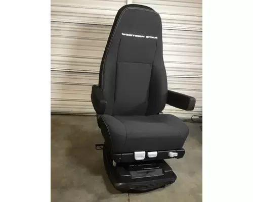 Seat, Front FREIGHTLINER CASCADIA LKQ Evans Heavy Truck Parts