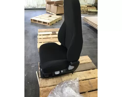 Freightliner Cascadia Seat, Front