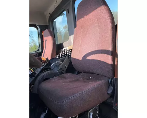 Freightliner Cascadia Seat, Front