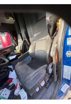 Freightliner Cascadia Seat, Front