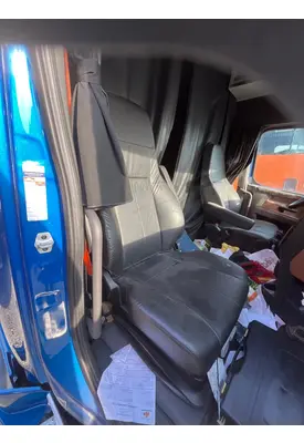 Freightliner Cascadia Seat, Front