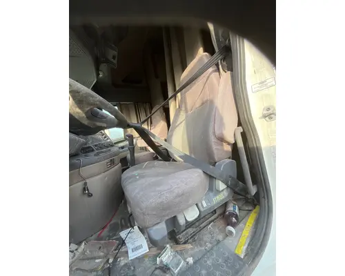 Freightliner Cascadia Seat, Front