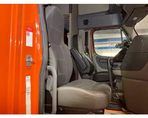 Seat, Front Freightliner CASCADIA Vander Haags Inc Sf