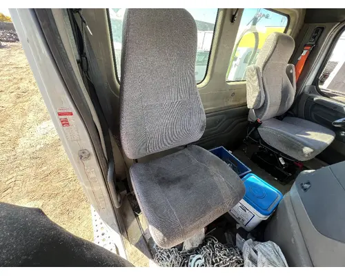 Seat, Front FREIGHTLINER CASCADIA DTI Trucks