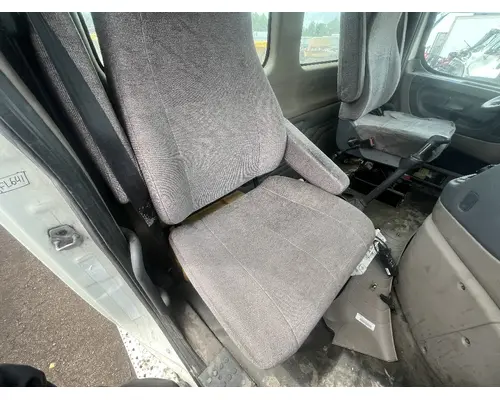 Seat, Front FREIGHTLINER CASCADIA DTI Trucks