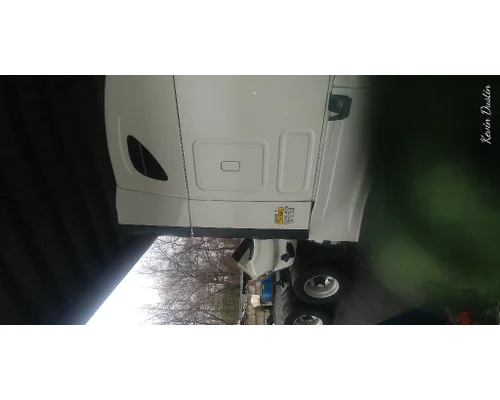 Sleeper Fairing FREIGHTLINER CASCADIA Camerota Truck Parts