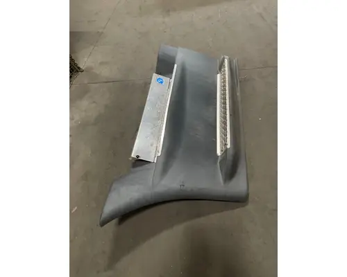 Sleeper Fairing FREIGHTLINER Cascadia K &amp; R Truck Sales, Inc.