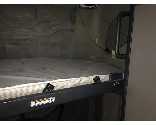 Sleeper Freightliner CASCADIA Vander Haags Inc Cb