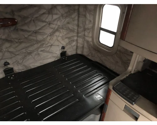 Sleeper Freightliner CASCADIA Vander Haags Inc CB