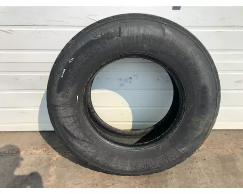Tires Freightliner CASCADIA Vander Haags Inc Sf