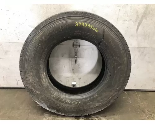 Tires Freightliner CASCADIA Vander Haags Inc Cb