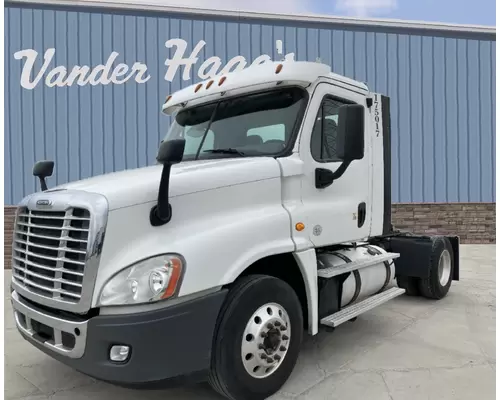 Complete Vehicle Freightliner CASCADIA Vander Haags Inc Cb