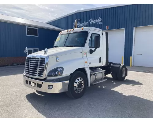 Complete Vehicle Freightliner CASCADIA Vander Haags Inc WM