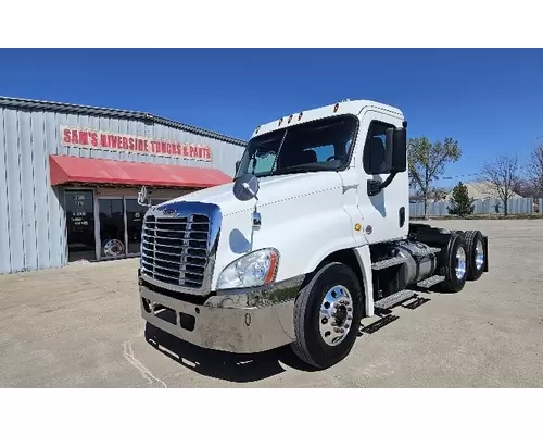 Complete Vehicle FREIGHTLINER CASCADIA Sam's Riverside Truck Parts Inc