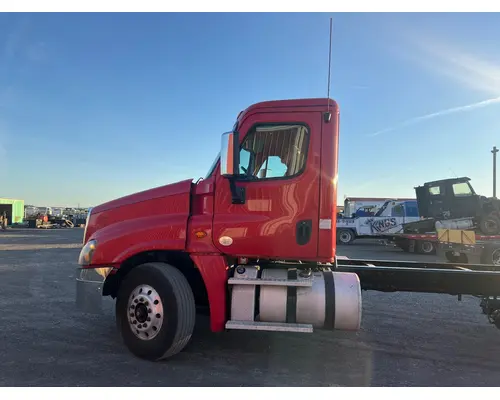 Complete Vehicle FREIGHTLINER CASCADIA Hagerman Inc.
