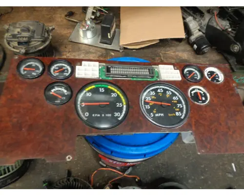 Instrument Cluster FREIGHTLINER Century_A22-48313-020 Valley Heavy Equipment