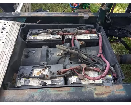 Battery Box FREIGHTLINER Century Class 120 Tony's Truck Parts