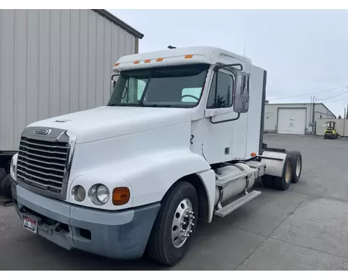 Freightliner Century Class 120 Cab