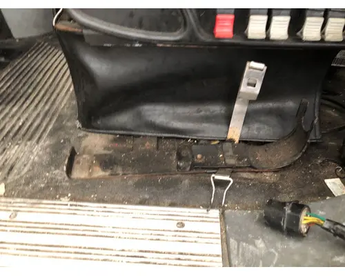 Brackets, Misc. FREIGHTLINER CENTURY CLASS 120 Vander Haags Inc Cb