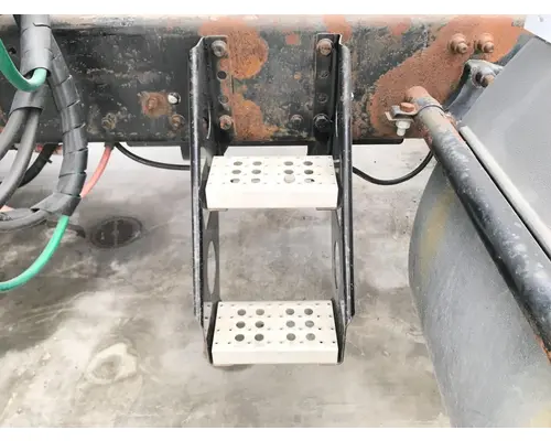 Brackets, Misc. FREIGHTLINER CENTURY CLASS 120 Vander Haags Inc Cb