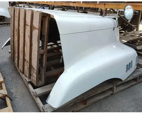 Freightliner Century Class 120 Hood