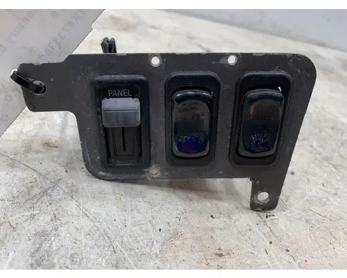 Dash / Console Switch FREIGHTLINER Century Class Frontier Truck Parts