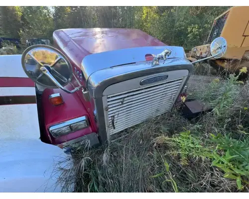 Freightliner Classic 120 Hood