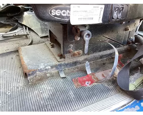 Brackets, Misc. Freightliner CLASSIC XL Vander Haags Inc Dm