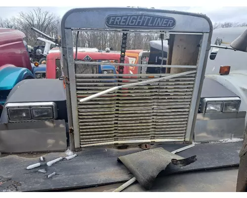 Hood FREIGHTLINER CLASSIC XL 2679707 Ontario Inc