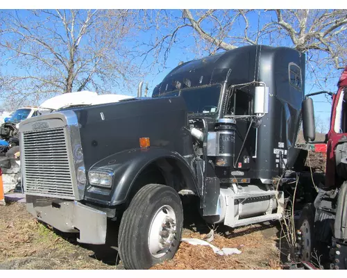 Complete Vehicle FREIGHTLINER CLASSIC WM. Cohen &amp; Sons