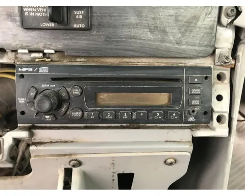 Radio Freightliner COLUMBIA 112 Vander Haags Inc Cb