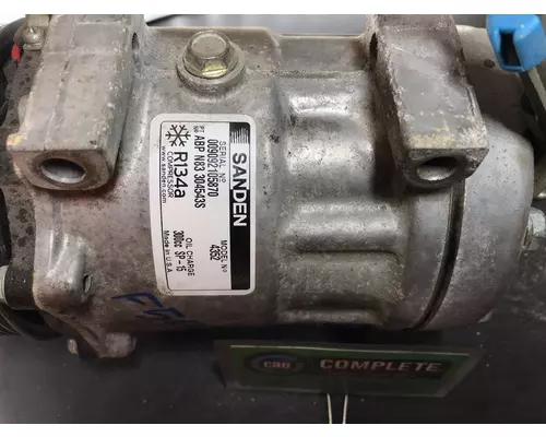 Freightliner Columbia 112 Air Conditioner Compressor