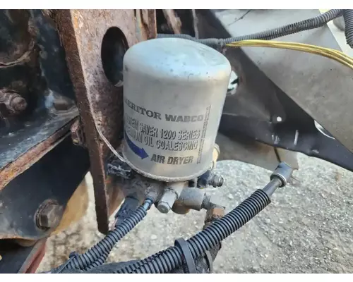 Air Dryer Freightliner Columbia 112 Complete Recycling Group LLC