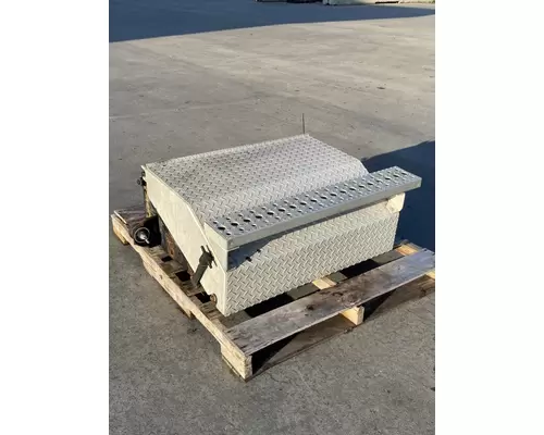 Battery Box FREIGHTLINER Columbia 112 Frontier Truck Parts