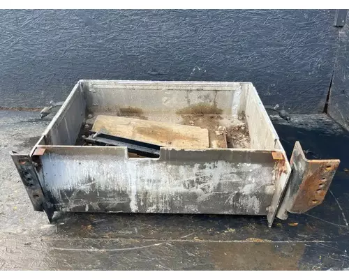 Freightliner Columbia 112 Battery Box
