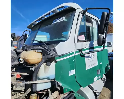 Freightliner Columbia 112 Cab
