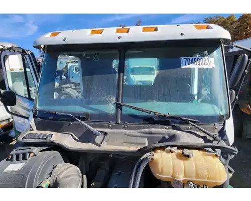 Freightliner Columbia 112 Cab